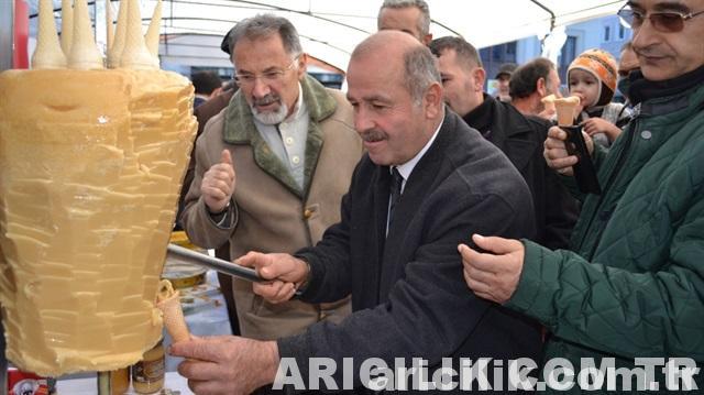 iste-karsinizda-bal-doneri